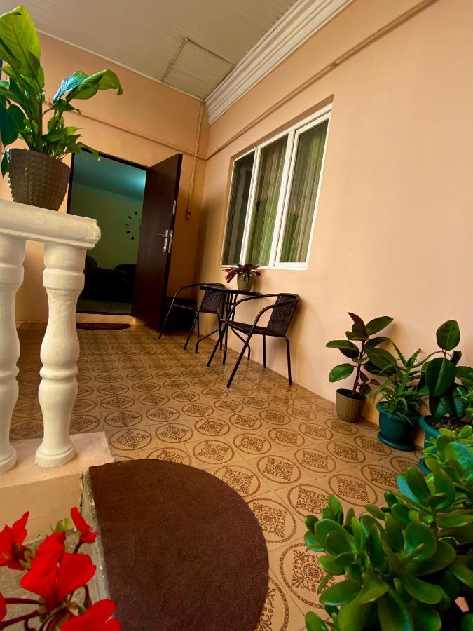 Family Home Batumi Exterior photo